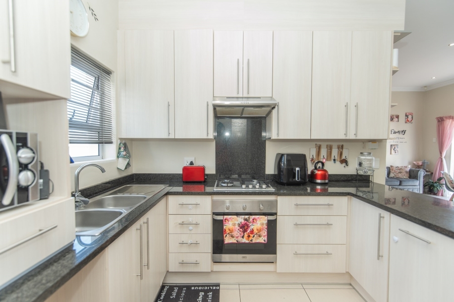 3 Bedroom Property for Sale in Westbrook Eastern Cape